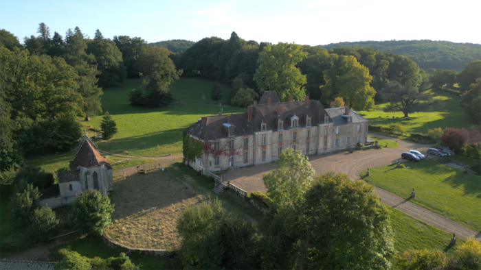 48h a Morvan 1 Chateau dEttevaux 2 Innoveo - Rives du Morvan Tourisme